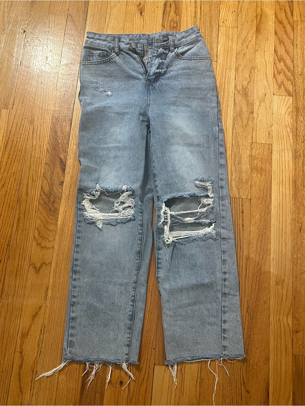 SHEIN Light Blue Distressed High-Rise Straight Jeans